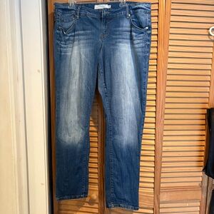 Torrid Jeans Women’s straight leg blue denim size 16 cotton blend